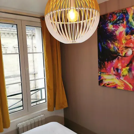 Mongolfière 3 Mins à Pieds De L'avenue De Champagne Appartement